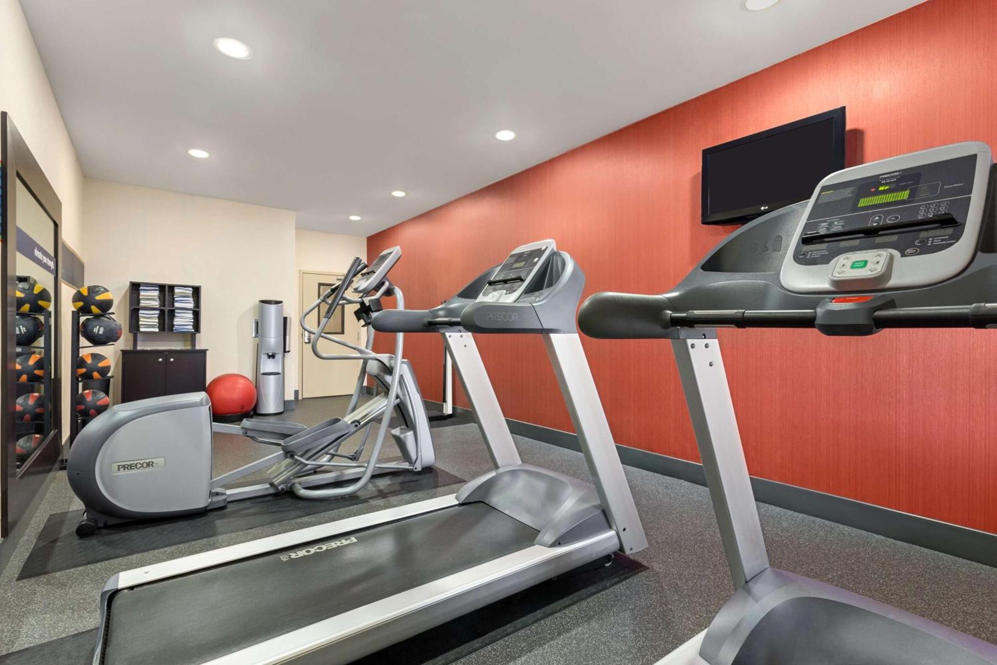Hampton Inn Wichita-East Εξωτερικό φωτογραφία