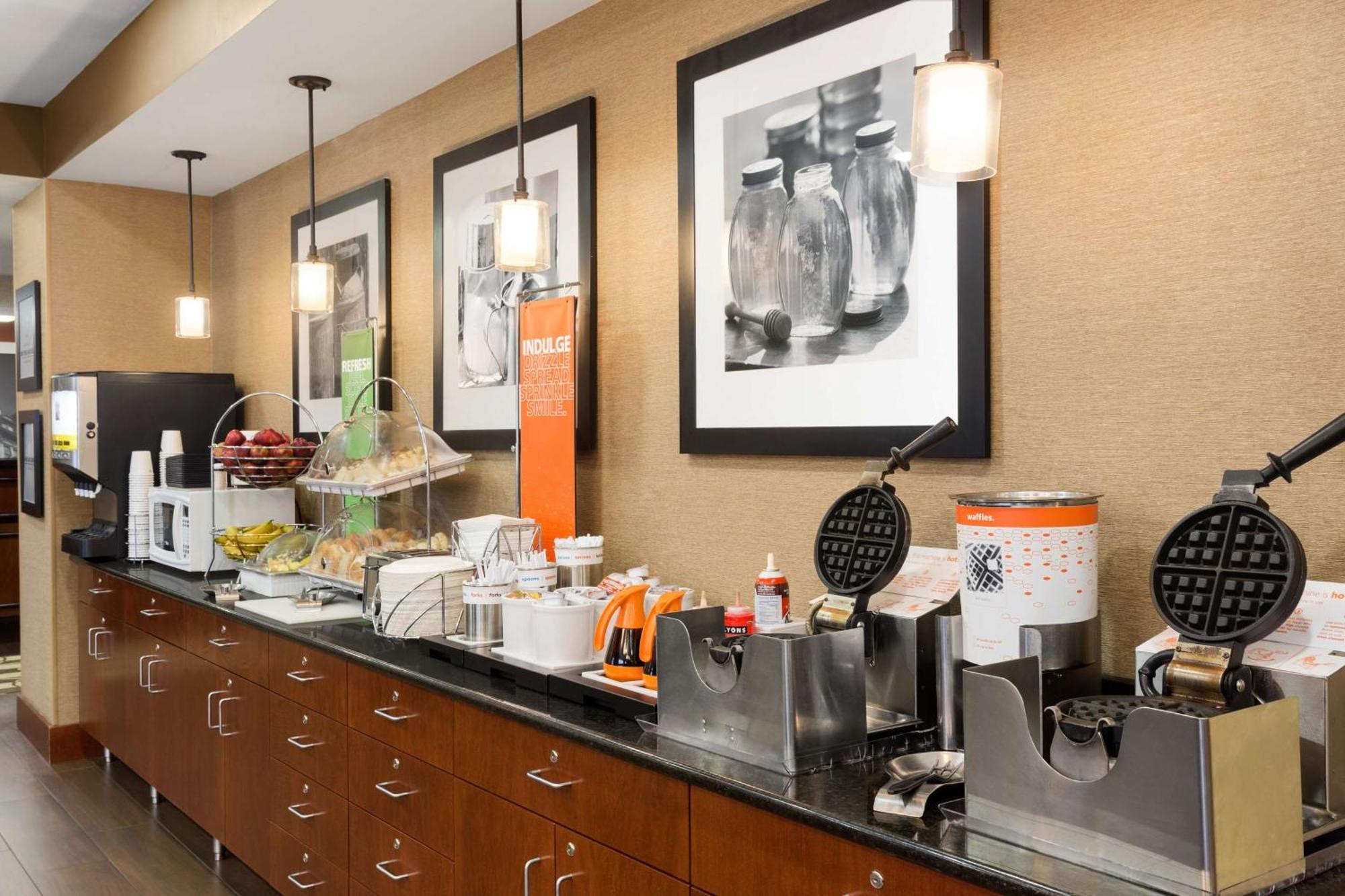 Hampton Inn Wichita-East Εξωτερικό φωτογραφία